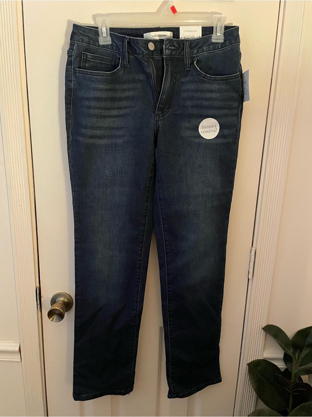 Women’s Dark Blue Stretch Jeans with Tummy Control size 6 New